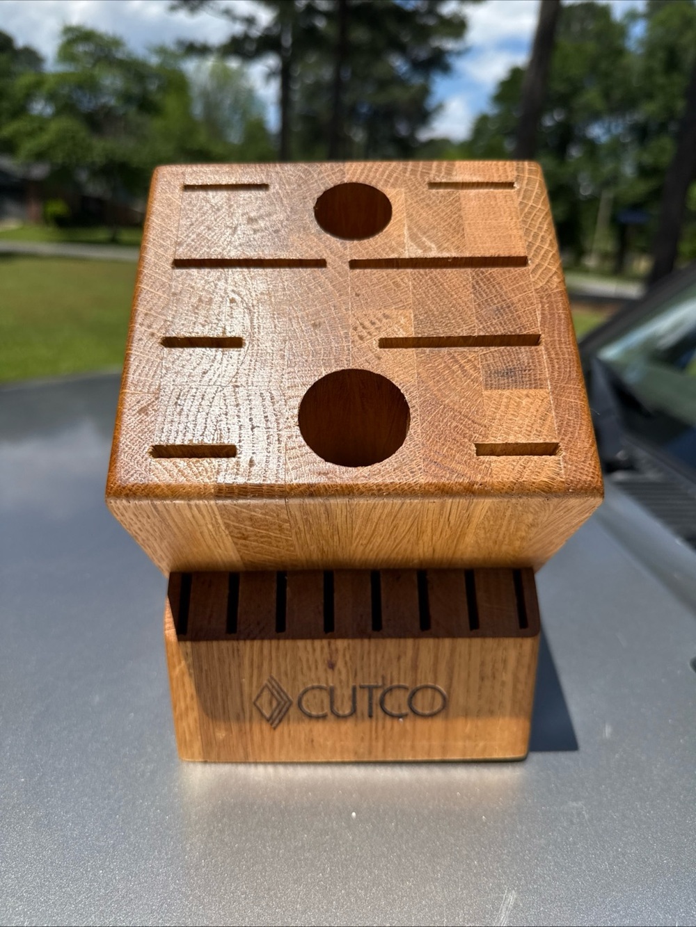 Cutco Oak Knife Block - Warm Brown Wood